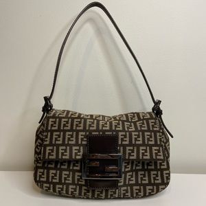 EUC Fendi vintage shoulder bag